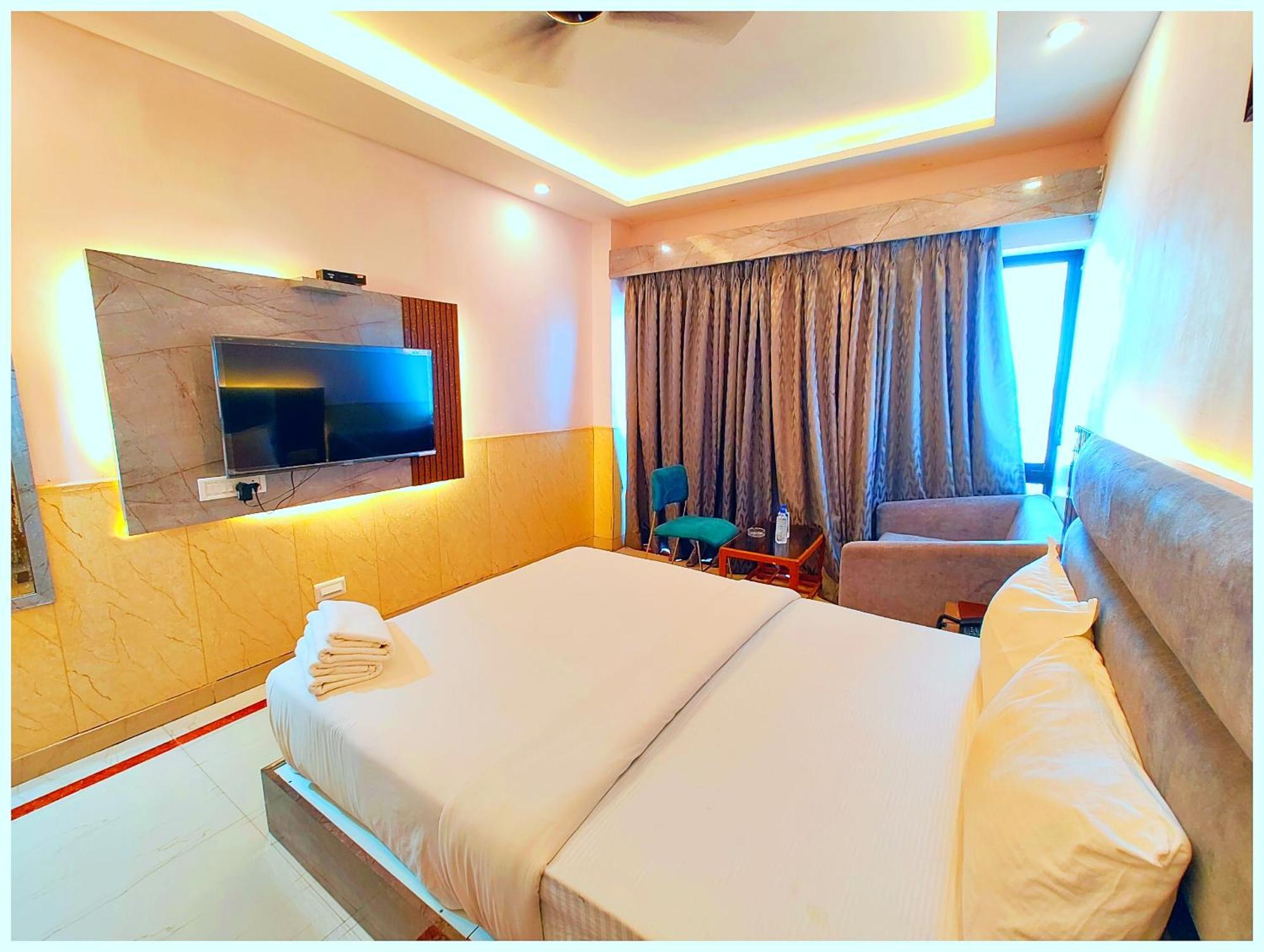 D R E A M L A N D Near Sea Beach - - Restaurant & Parking Facilities - Prime Location With Luxury And Spacious - Book Now 4* Puri