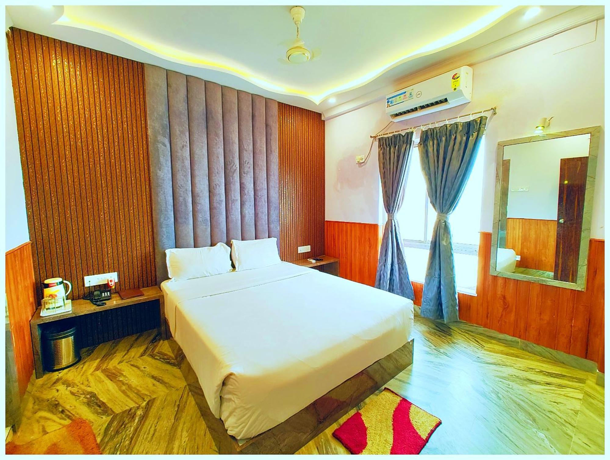 Hotel D R E A M L A N D Near Sea Beach - - Restaurant & Parking Facilities - Prime Location With Luxury And Spacious - Book Now Puri